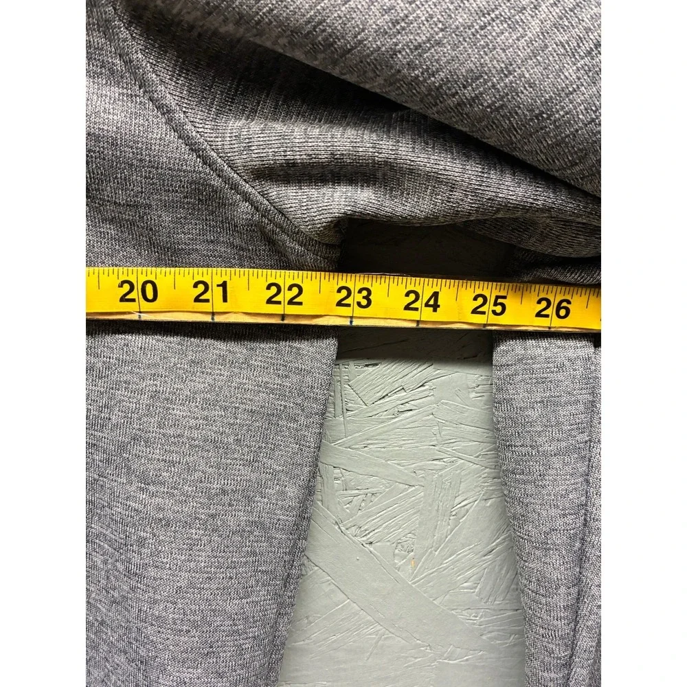 Under Armour no visible